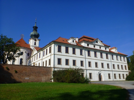 Бржевновский монастырь - megatour.cz