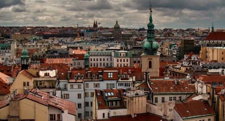 Пешеходная экскурсия по Праге (индивидуально)(8-19 человек) - Megatour.cz