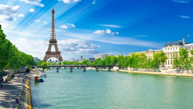 Париж: Магія Відомих Місць та Визначних Символів