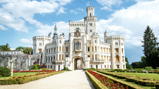 Замок Глубока над Влтавою – інтрига для туристів