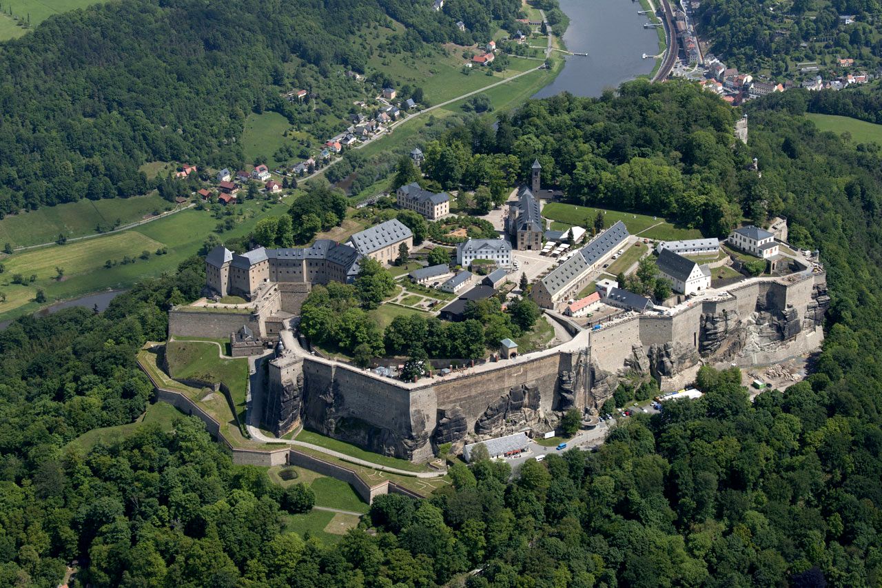 Замок Кеннингштайн, Германия
